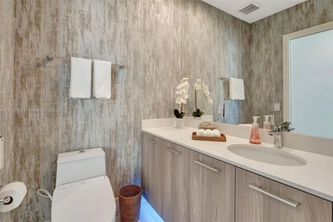Condominio en venta en Miami, Florida, 3 dormitorios, 186.45 m2 № 1760860 - foto 9