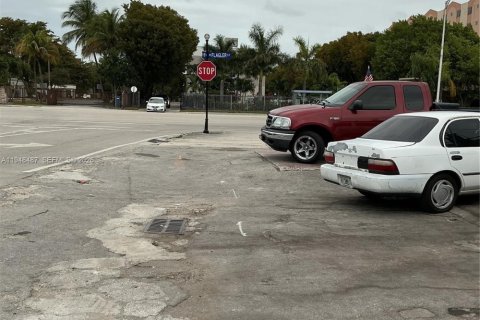 Купить коммерческую недвижимость в Суитуотер, Флорида № 2005693 - фото 8