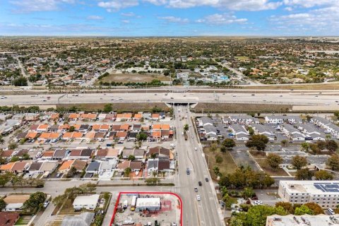 Propiedad comercial en venta en Sweetwater, Florida № 2005693 - foto 21