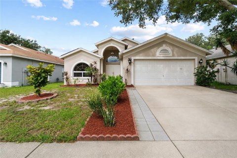 Villa ou maison à vendre à Brandon, Floride: 3 chambres, 172.61 m2 № 2289521 - photo 3