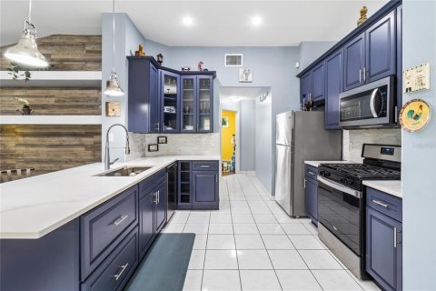 Villa ou maison à vendre à Brandon, Floride: 3 chambres, 172.61 m2 № 2289521 - photo 11