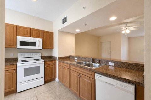 Apartment in Punta Gorda, Florida 2 bedrooms, 95.88 sq.m. № 2394397 - photo 4