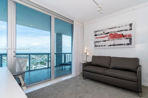 Copropriété à vendre à Miami Beach, Floride: 2 chambres, 96.15 m2 № 1892982 - photo 18