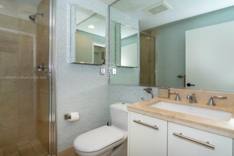 Copropriété à vendre à Miami Beach, Floride: 2 chambres, 96.15 m2 № 1892982 - photo 19