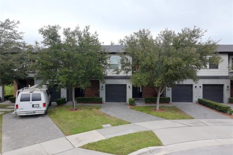 Adosado en venta en Kissimmee, Florida, 4 dormitorios, 162.76 m2 № 2094906 - foto 3