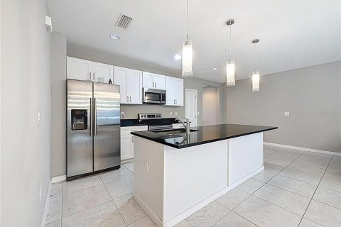 Adosado en venta en Kissimmee, Florida, 4 dormitorios, 162.76 m2 № 2094906 - foto 6