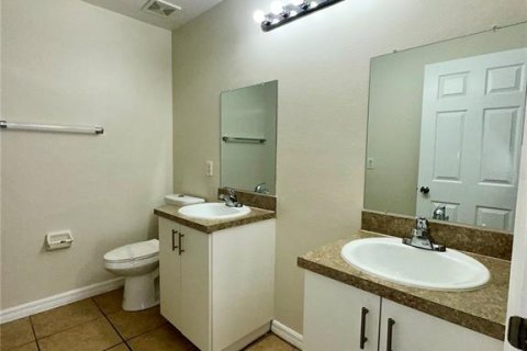 Снять в аренду кондоминиум в Киссимми, Флорида 3 спальни, 105.54м2, № 2095608 - фото 9