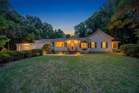Casa en Anthony, Florida 4 dormitorios, 262.36 m2 № 2314305