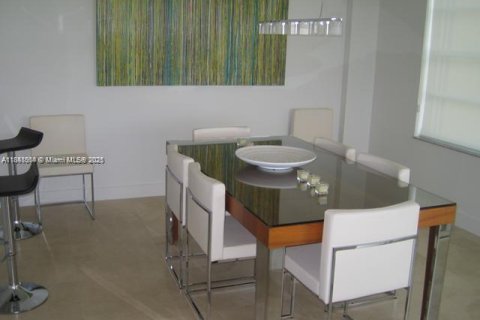 Condo in Key Biscayne, Florida, 2 bedrooms  № 2035398 - photo 6
