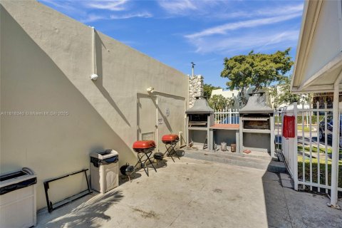 Condo in Aventura, Florida, 3 bedrooms  № 1776230 - photo 17