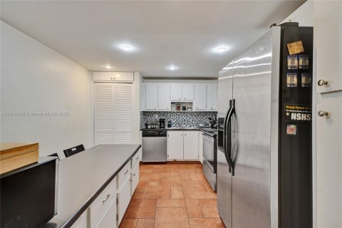 Condo in Aventura, Florida, 3 bedrooms  № 1776230 - photo 2