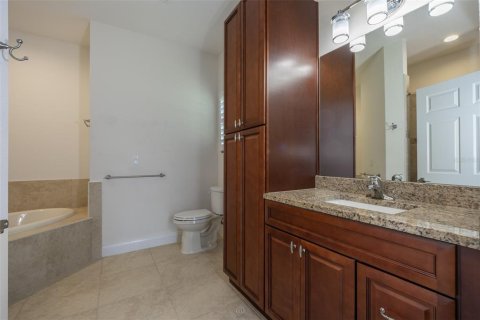 Villa ou maison à louer à Palm Coast, Floride: 3 chambres, 139.45 m2 № 2105214 - photo 18