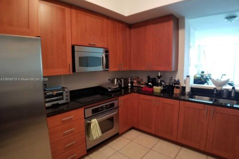 Condo in Aventura, Florida, 2 bedrooms  № 1770470 - photo 16