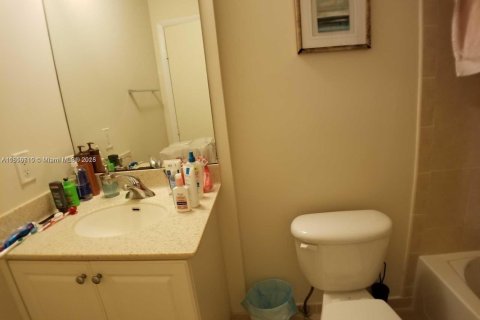 Condo in Aventura, Florida, 2 bedrooms  № 1770470 - photo 3