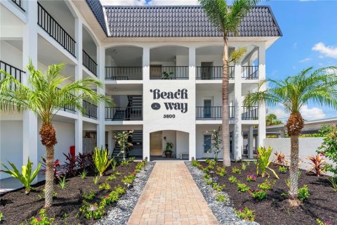 Condo in Sarasota, Florida, 2 bedrooms  № 1876290 - photo 5