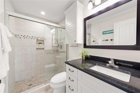 Condo in Sarasota, Florida, 2 bedrooms  № 1876290 - photo 29