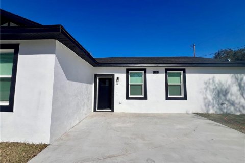 Casa en venta en Tampa, Florida, 4 dormitorios, 140.75 m2 № 2102240 - foto 4