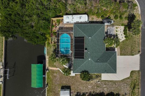 House in Englewood, Florida 3 bedrooms, 159.98 sq.m. № 1650370 - photo 7