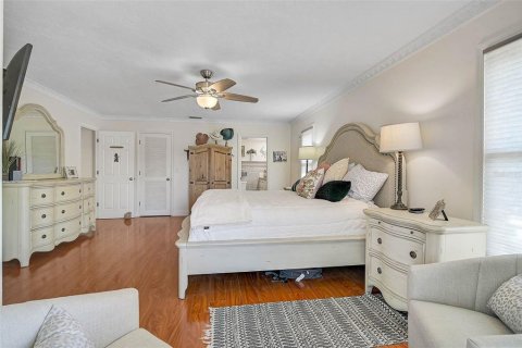 House in Englewood, Florida 3 bedrooms, 159.98 sq.m. № 1650370 - photo 26