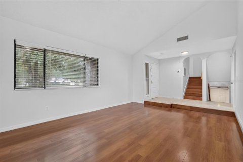Villa ou maison à vendre à Casselberry, Floride: 4 chambres, 200.58 m2 № 2409805 - photo 14