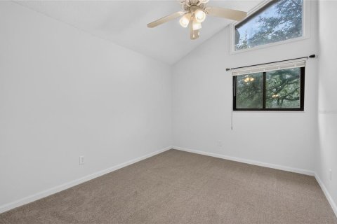 Villa ou maison à vendre à Casselberry, Floride: 4 chambres, 200.58 m2 № 2409805 - photo 23