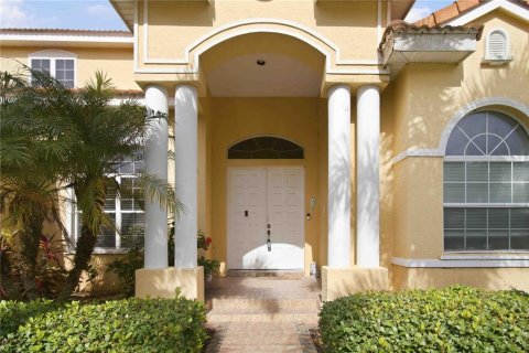 House in Bradenton, Florida 4 bedrooms, 332.31 sq.m. № 2210538 - photo 2