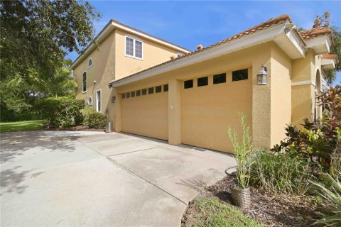House in Bradenton, Florida 4 bedrooms, 332.31 sq.m. № 2210538 - photo 30