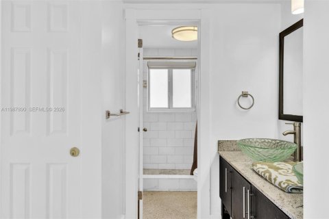 Снять в аренду квартиру в Лодердейл-бай-те-Си, Флорида 2 спальни, 96.62м2, № 2051194 - фото 29