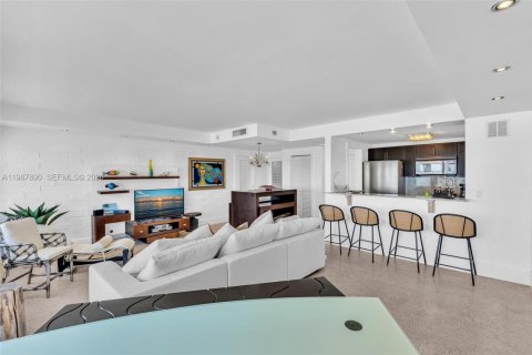 Снять в аренду квартиру в Лодердейл-бай-те-Си, Флорида 2 спальни, 96.62м2, № 2051194 - фото 24