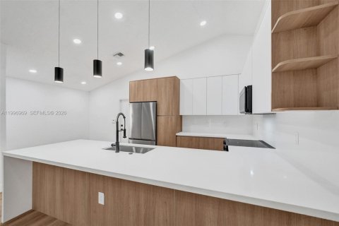 Casa en venta en Plantation, Florida, 3 dormitorios, 145.3 m2 № 2058905 - foto 18