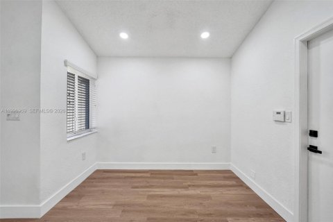 Casa en venta en Plantation, Florida, 3 dormitorios, 145.3 m2 № 2058905 - foto 27