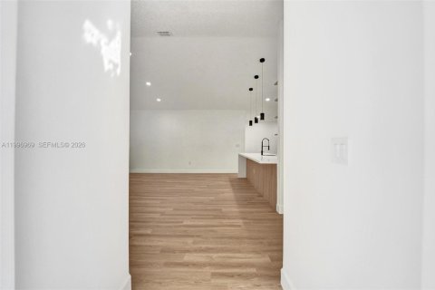 Casa en venta en Plantation, Florida, 3 dormitorios, 145.3 m2 № 2058905 - foto 12