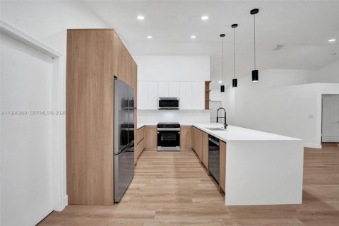 Casa en venta en Plantation, Florida, 3 dormitorios, 145.3 m2 № 2058905 - foto 29