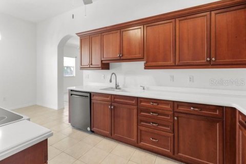 Villa ou maison à louer à Englewood, Floride: 2 chambres, 128.67 m2 № 1827719 - photo 12
