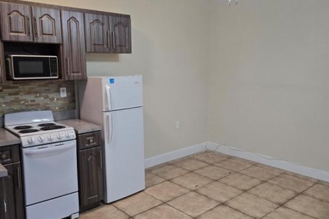 Apartment in Miami Gardens, Florida 1 bedroom, 321.26 sq.m. № 2173252 - photo 19