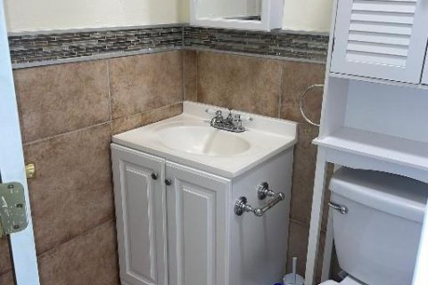 Apartment in Miami Gardens, Florida 1 bedroom, 321.26 sq.m. № 2173252 - photo 13