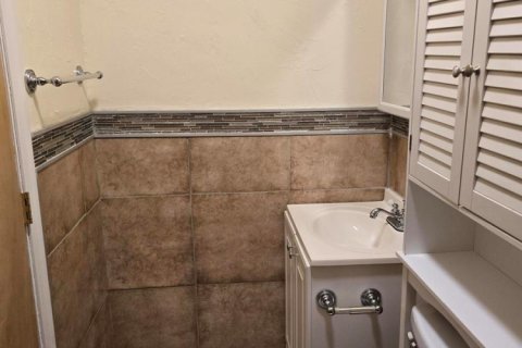 Apartment in Miami Gardens, Florida 1 bedroom, 321.26 sq.m. № 2173252 - photo 15