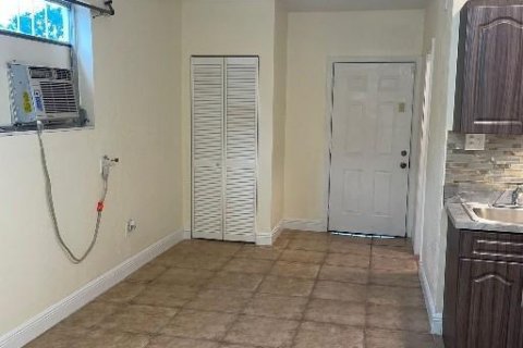 Apartment in Miami Gardens, Florida 1 bedroom, 321.26 sq.m. № 2173252 - photo 2