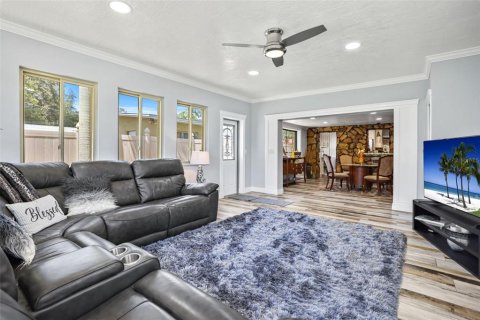Villa ou maison à vendre à Saint Petersburg, Floride: 4 chambres, 230.4 m2 № 1902089 - photo 11