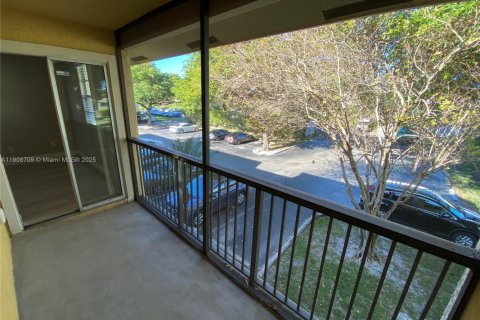 Снять в аренду кондоминиум в Помпано-Бич, Флорида 2 спальни, 83.89м2, № 1964633 - фото 20