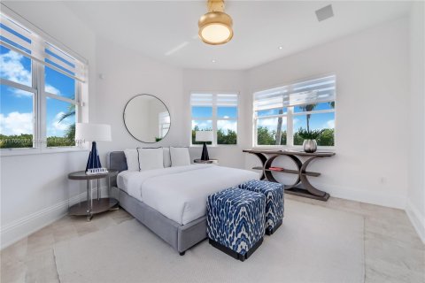 House in Coral Gables, Florida 5 bedrooms, 564.01 sq.m. № 1458658 - photo 6