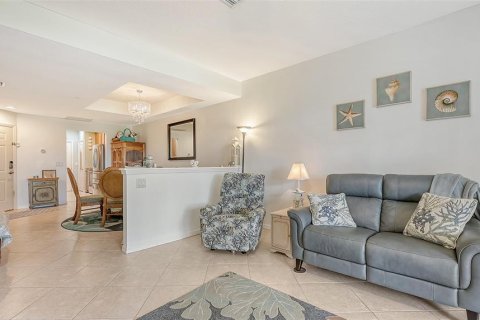 Townhouse in Bradenton, Florida 3 bedrooms, 141.21 sq.m. № 1851069 - photo 13