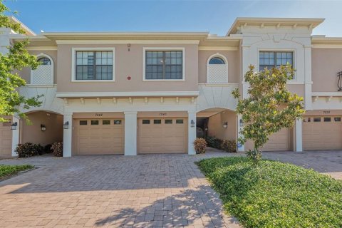 Townhouse in Bradenton, Florida 3 bedrooms, 141.21 sq.m. № 1851069 - photo 1