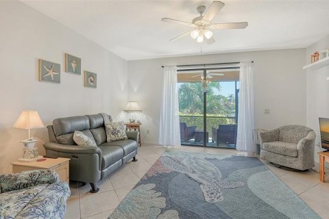 Townhouse in Bradenton, Florida 3 bedrooms, 141.21 sq.m. № 1851069 - photo 6