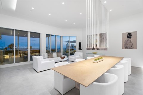 Copropriété à vendre à Miami, Floride: 3 chambres, 250.93 m2 № 1979770 - photo 13