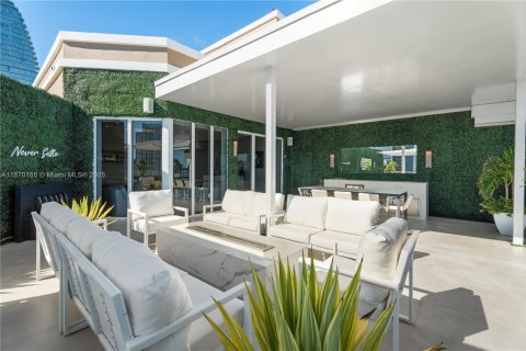 Copropriété à vendre à Miami, Floride: 3 chambres, 250.93 m2 № 1979770 - photo 20