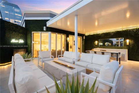 Copropriété à vendre à Miami, Floride: 3 chambres, 250.93 m2 № 1979770 - photo 3