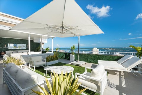 Copropriété à vendre à Miami, Floride: 3 chambres, 250.93 m2 № 1979770 - photo 17