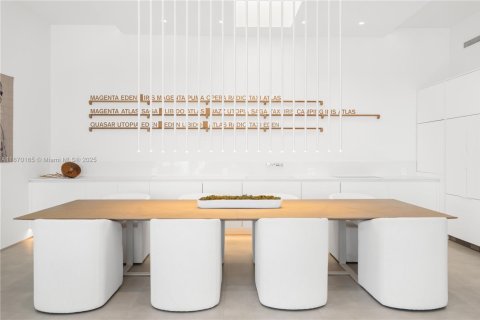 Copropriété à vendre à Miami, Floride: 3 chambres, 250.93 m2 № 1979770 - photo 11