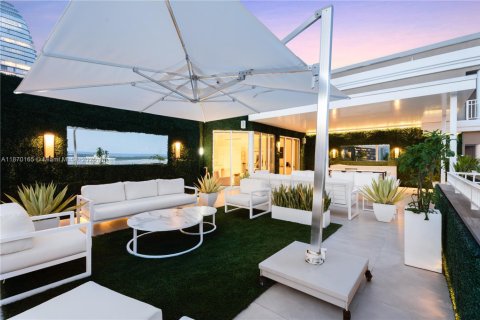 Copropriété à vendre à Miami, Floride: 3 chambres, 250.93 m2 № 1979770 - photo 4